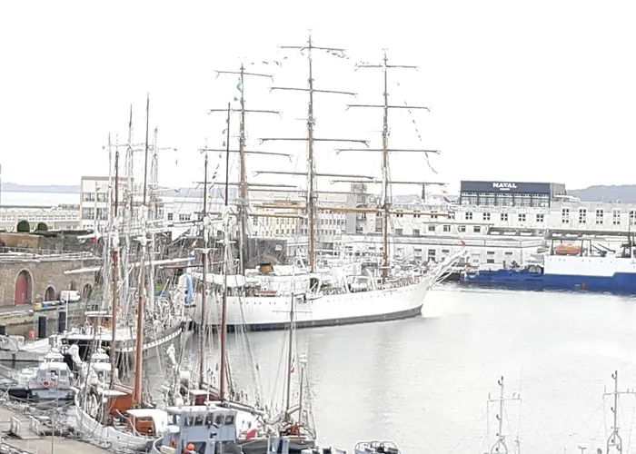 Urban Chic 44 M2 Apartment Brest