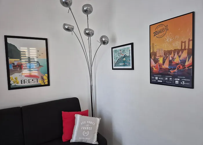 Urban Chic 44 M2 * Brest