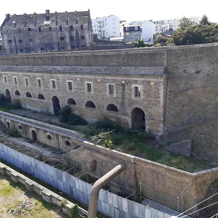 Urban Chic 44 M2 * 브레스트