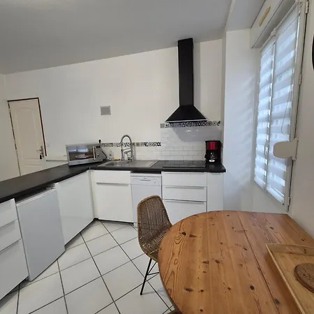 Urban Chic 44 M2 * Brest