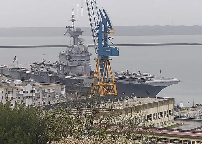 Urban Chic 44 M2 * ブレスト